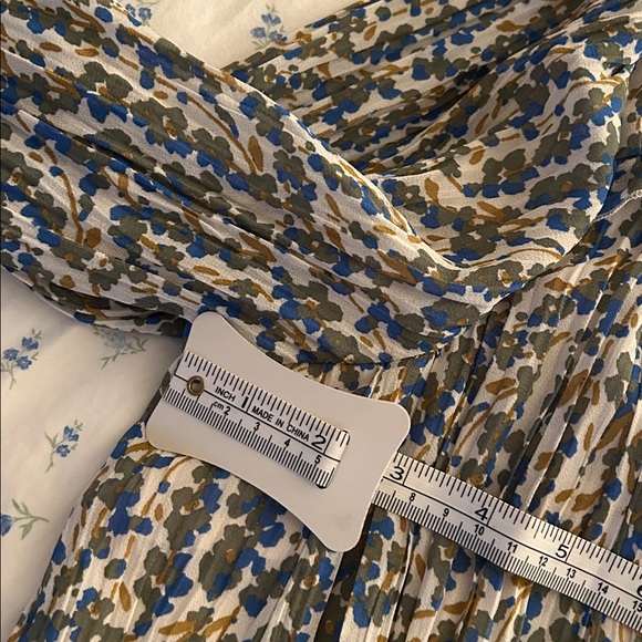 Maeve - Picture 7 of 9